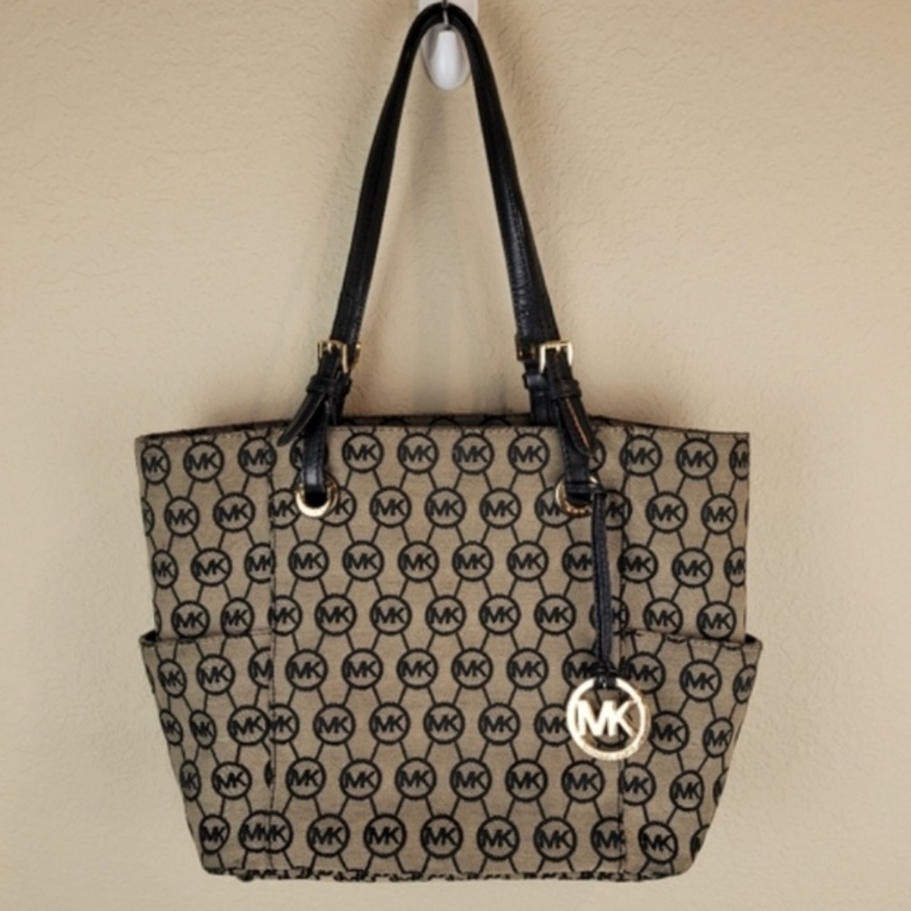 NWOT Michael Kors XL Jet Set Tote